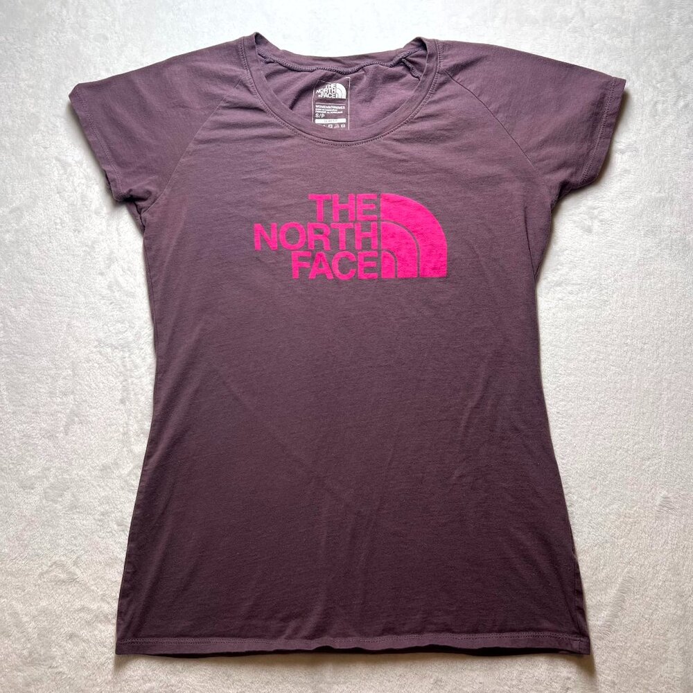 The North Face Women's Short Sleeve T-Shirt Size S, Slim Fit